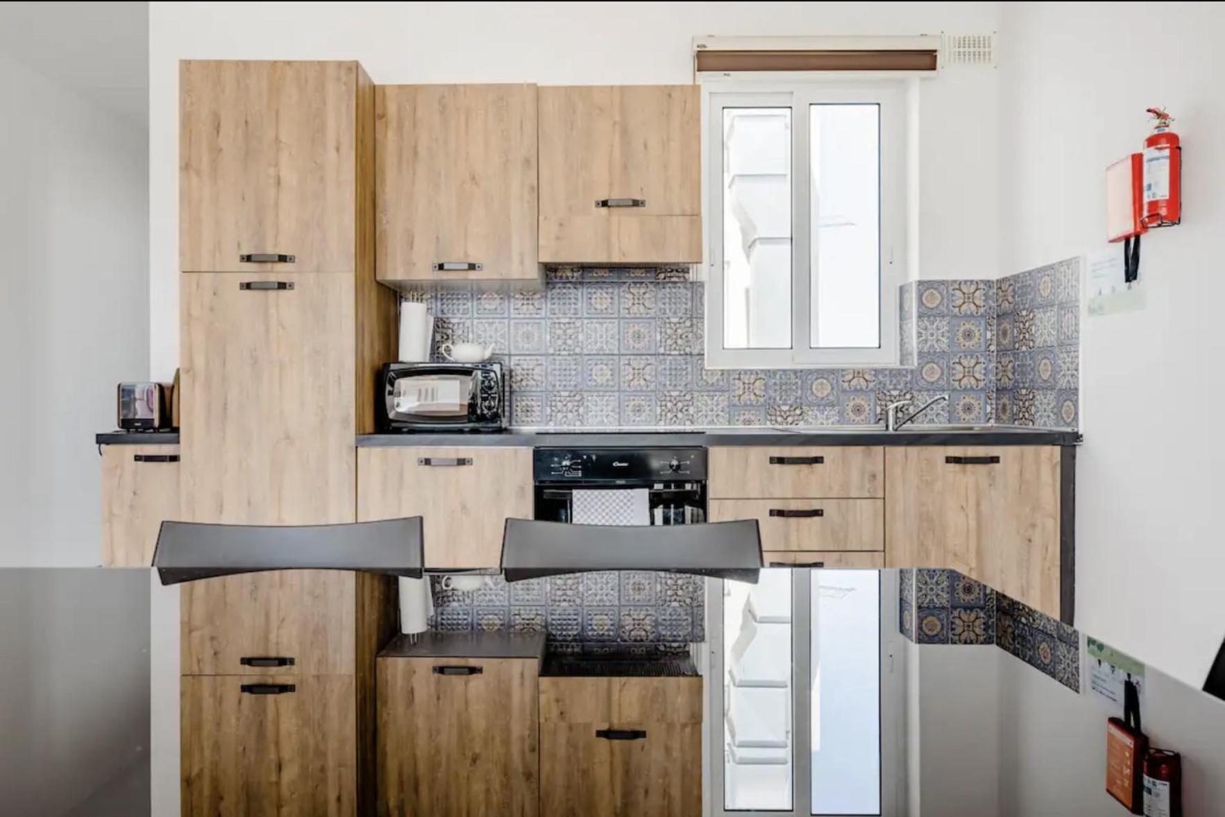 F12 Room 2, Private Room Two Single Beds Privated Bathroom In Shared Flat Мсида Экстерьер фото